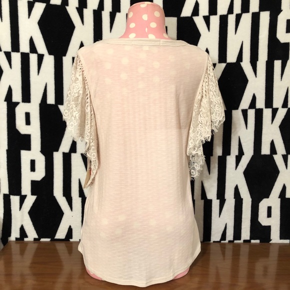 Lacey blouse brand new with tag - Picture 3 of 3